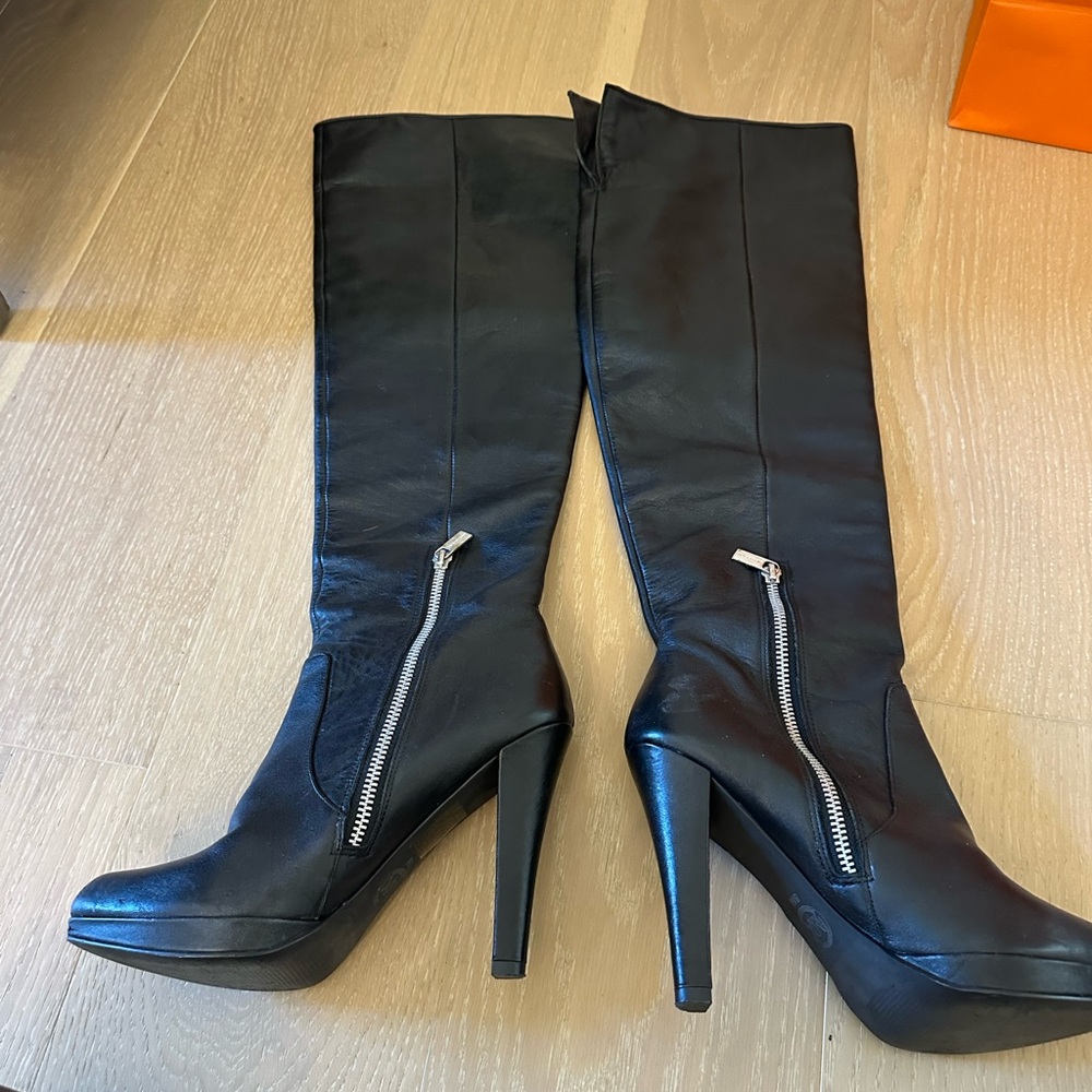 Black Knee-High Leather Boots